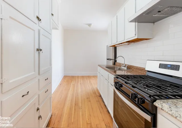 Listing Photo 5 - Condo for sale in building located at 35-20 73Rd St, New York, NY 11372 - Unit #6O