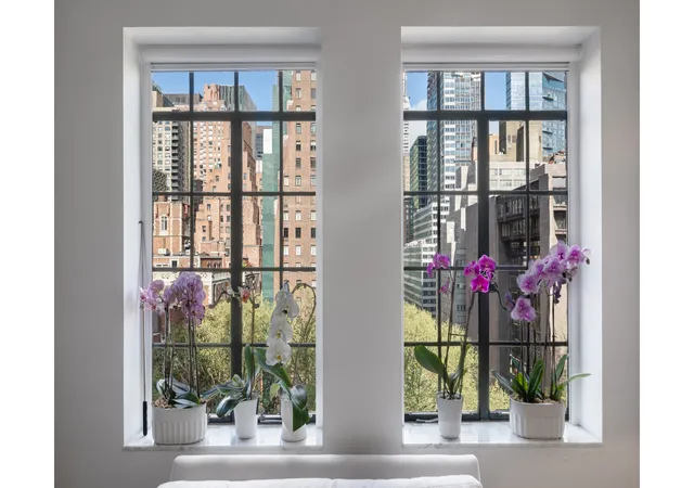 Photo 4 of Sale Pending at 25 Tudor City Pl #1005, New York, NY 10017 | MLS# RLS20086056 | Listing updated on 2026-07-23