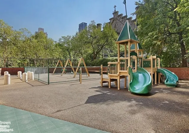 Homes for sale in New York City, NY | 1623 3rd Avenue, New York City, NY 10128 | Houzeo