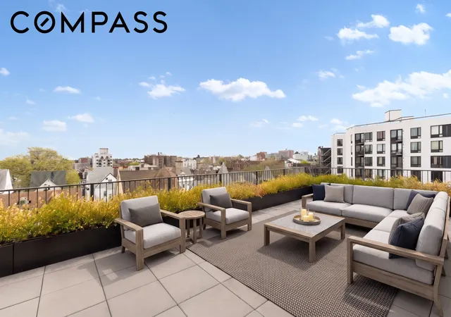 2nd image of 458 E 25Th St, New York City, NY 11226