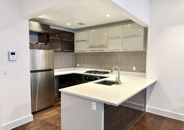 3rd image of 26-26 Jackson Ave #303, Long Island City, NY 11101 | MLS# RLS20086086