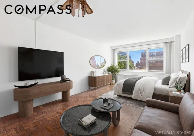1st image of 101 W 12Th St #10E, New York City, NY 10011 | MLS# RLS20086161