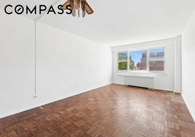 2nd image of 101 W 12Th St #10E, New York City, NY 10011 | MLS# RLS20086161