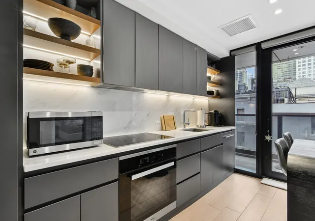 Photo 4 of House for sale at 300 W 30th Street #4B, New York, NY 10001 | MLS# RLS20086175 | Listing updated on 2026-06-25