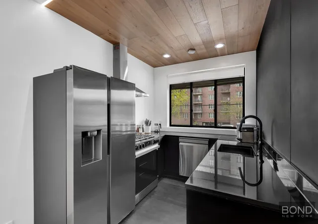 3rd image of 101 Remsen Ave, New York City, NY 11212 | MLS# RLS20086241