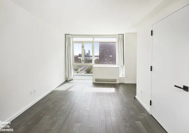 Photo 4 of House for sale at 385 1st Avenue #9E, New York City, NY 10010 | MLS# RLS20086370 | Listing updated on 2026-05-19