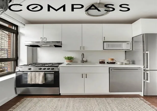 5th image of 2 Beekman Pl #8D, New York City, NY 10022 | MLS# RLS20086426