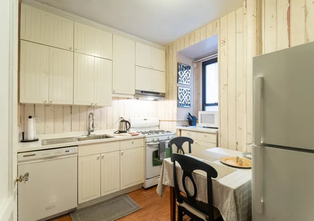 Photo 3 of Multi family home for sale at 205 W 57th Street #2CB, New York City, NY 10019 | MLS# RLS20086449 | Listing updated on 2026-06-22