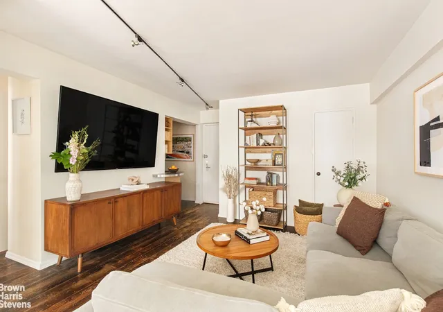 2nd image of 220 E 67Th St #6F, New York, NY 10065 | MLS# RLS20086465