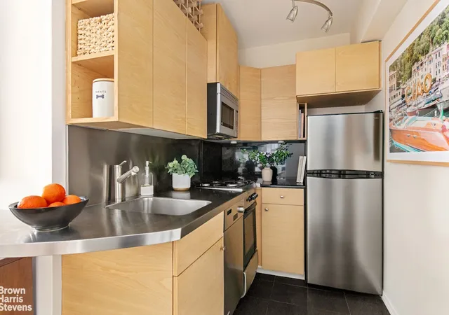 5th image of 220 E 67Th St #6F, New York, NY 10065 | MLS# RLS20086465