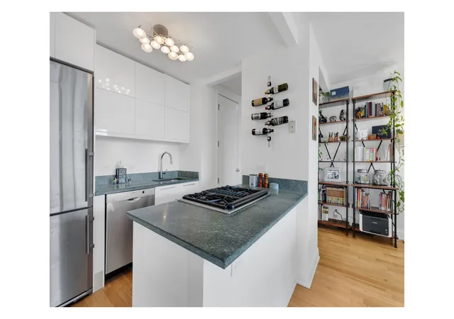 Photo 3 of House for sale at 1438 3rd Avenue #21B, New York City, NY 10028 | MLS# RLS20086517 | Listing updated on 2026-08-03