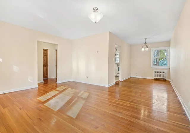 Photo 3 of Single family home for sale at 81 Midland Rd, Staten Island, NY 10308 | MLS# RLS20086567 | Listing updated on 2026-07-21