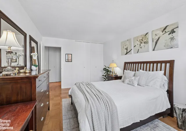 Photo 4 of Sale Pending at 340 E 93rd Street #24K, New York City, NY 10128 | MLS# RLS20086608 | Listing updated on 2026-08-04