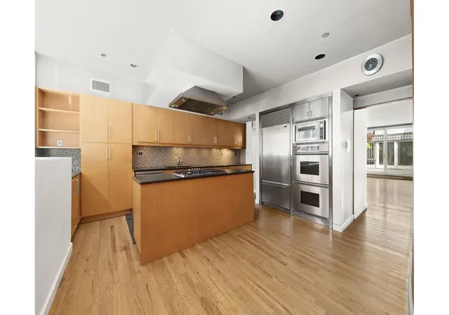 Listing Photo 4 - Condo for sale in building located at 175 Pacific St, New York City, NY 11201 - Unit #1