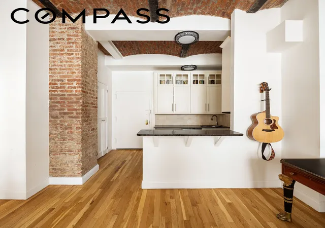 Homes for sale in New York City, NY | 9 Barrow St #6D, New York City, NY 10014 | MLS# RLS20086827