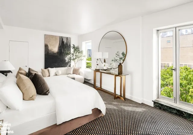 5th image of 880 5Th Ave #PHF, New York City, NY 10021 | MLS# RLS20086952