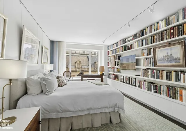 5th image of 1050 5Th Ave #7C, New York City, NY 10028 | MLS# RLS20086957