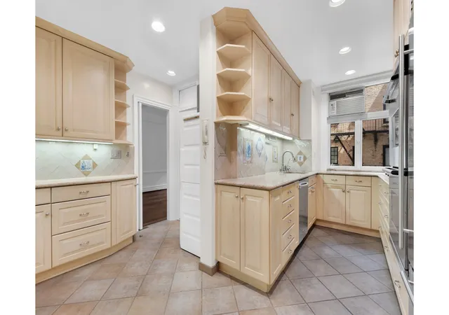 Photo 2 of Sale Pending at 410 E 57th Street #5A, New York City, NY 10022 | MLS# RLS20086986 | Listing updated on 2026-08-04