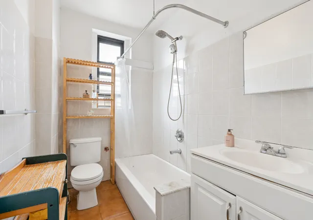 2nd image of 828 Gerard Ave #5G, New York City, NY 10451 | MLS# RLS20087119