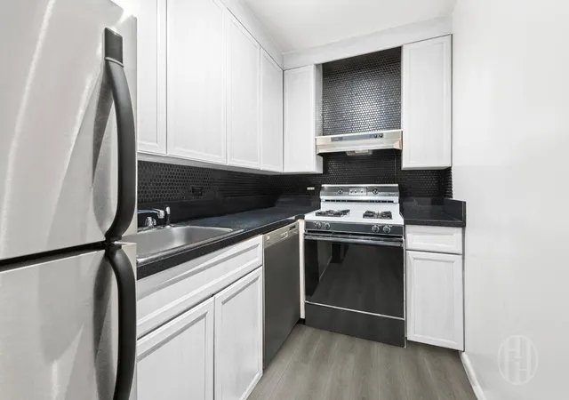 5th image of 201 E 28Th St #10L, New York, NY 10016 | MLS# RLS20087122