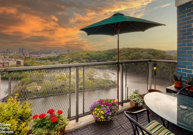 3rd image of 2400 Johnson Ave #12F, Bronx, NY 10463 | MLS# RLS20087315