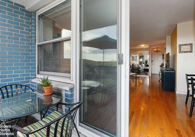 5th image of 2400 Johnson Ave #12F, Bronx, NY 10463 | MLS# RLS20087315