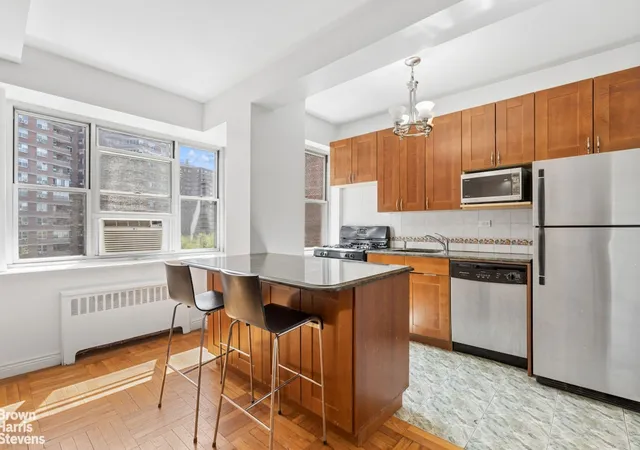 Photo 3 of Sale Pending at 550 Grand St #H7G, New York City, NY 10002 | MLS# RLS20087338 | Listing updated on 2026-07-28