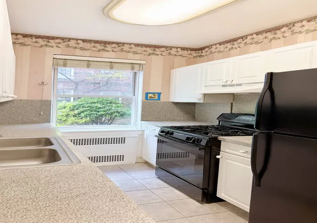 4th image of 915 E 17Th St #116, New York City, NY 11230 | MLS# RLS20087354