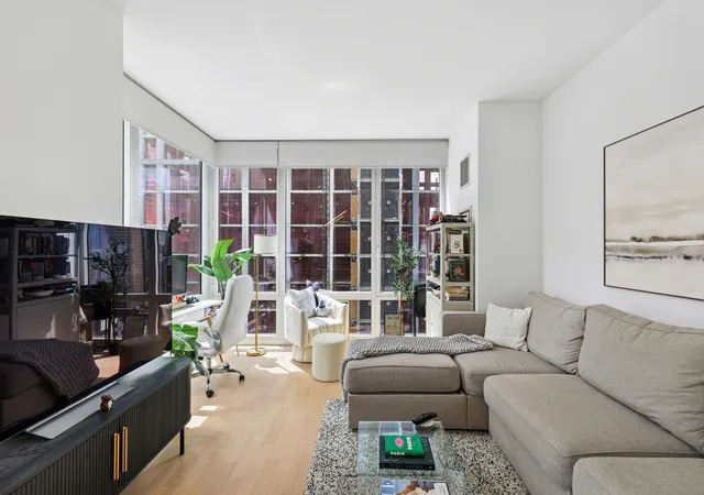 Photo 3 of House for sale at 247 W 46th Street #2204, New York, NY 10036 | MLS# RLS20087363 | Listing updated on 2026-06-01