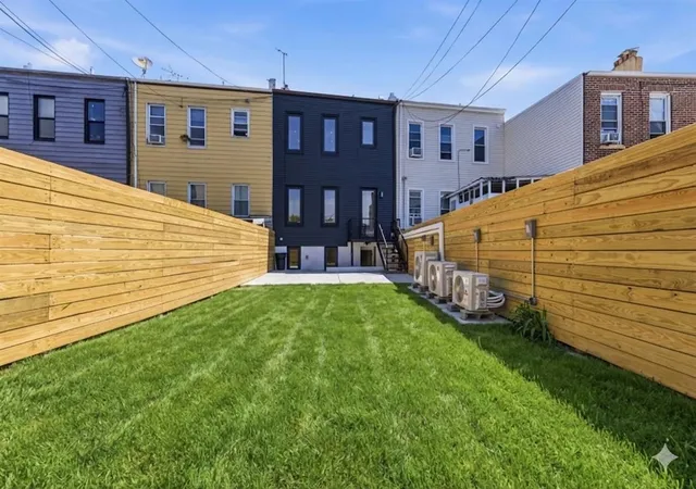 26th image of 64 08 60th Pl, Ridgewood, NY 11385 | MLS# RLS20087448
