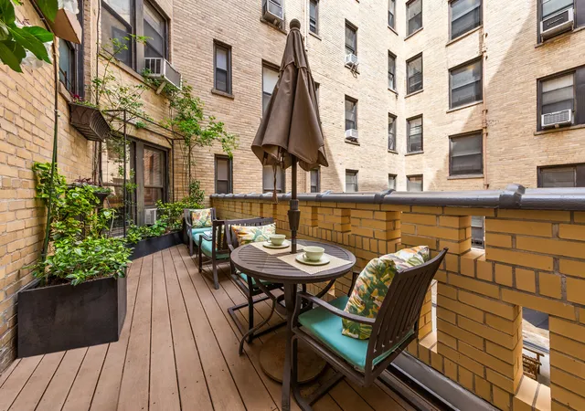 Homes for sale in New York City, NY | 87 Barrow St #2G, New York City, NY 10014 | MLS# RLS20087502