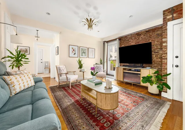 Photo 2 of Condo for sale at 87 Barrow St #2G, New York, NY 10014 | MLS# RLS20087502 | Listing updated on 2026-07-22
