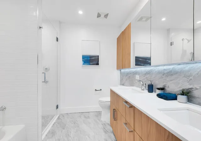 2nd image of 133 Bch 116Th St, Rockaway Park, NY 11694