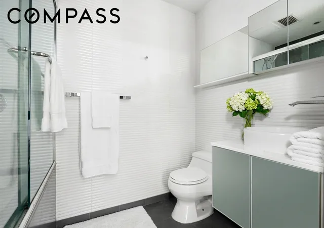 5th image of 425 E 13Th St, New York, NY 10009