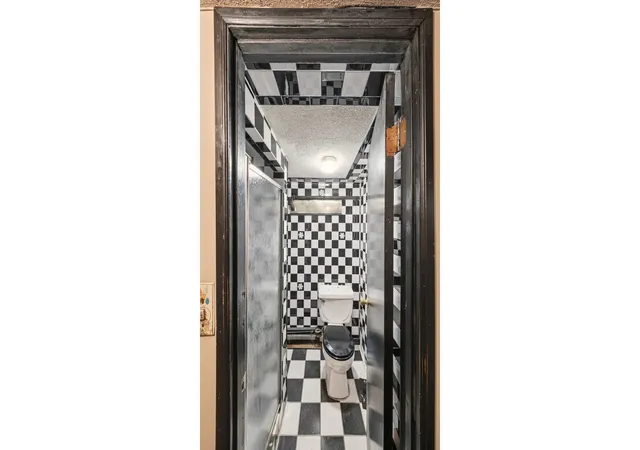 Listing Photo 5 - Condo for sale in building located at 160 E 31st St, Brooklyn, NY 11226