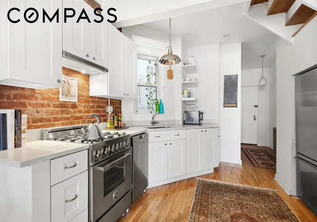 Homes for sale in New York City, NY | 92 Horatio St, New York City, NY 10014