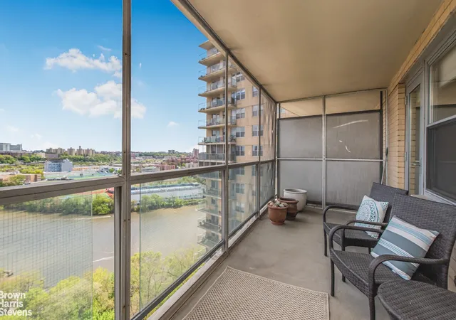11th image of 2500 Johnson Ave #15R, New York City, NY 10463 | MLS# RLS20087723