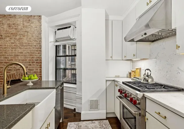 Listing Photo 4 - Condo for sale in building located at 302 W 79th St, New York, NY 10024 - Unit #3DE