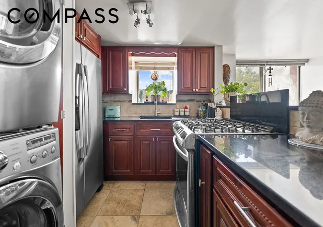 3rd image of 61-20 71St Ave #D2C, Ridgewood, NY 11385 | MLS# RLS20087177