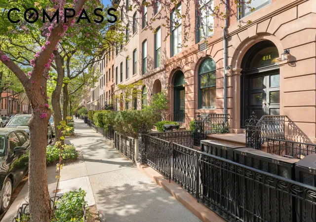 Listing Photo 4 - Condo for sale in building located at 421 W 22Nd St, New York City, NY 10011 - Unit #4R