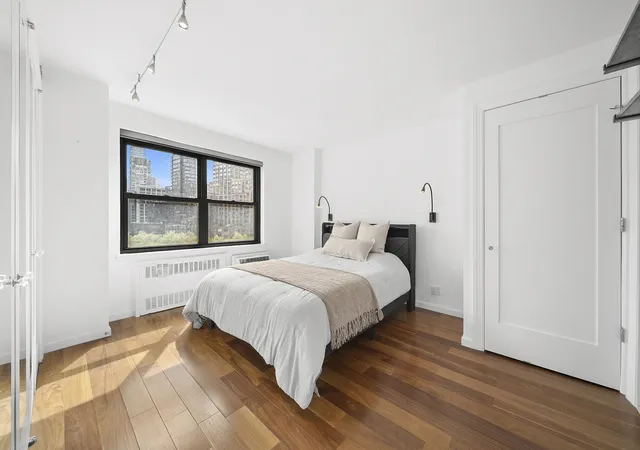 5th image of 205 W End Ave #8K, New York, NY 10023 | MLS# RLS20087861
