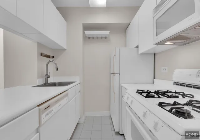 Photo 3 of House for sale at 250 E 40th Street #4D, New York, NY 10016 | MLS# RLS20087868 | Listing updated on 2026-07-19