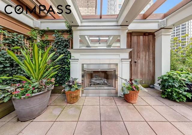 Photo 2 of Condo for sale at 25 Central Park W #21J, New York, NY 10023 | MLS# RLS20087872 | Listing updated on 2026-07-09