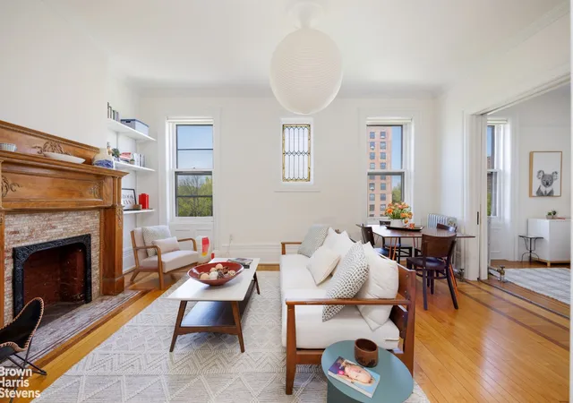 2nd image of 126 Greene Ave #4W, New York City, NY 11238 | MLS# RLS20087889