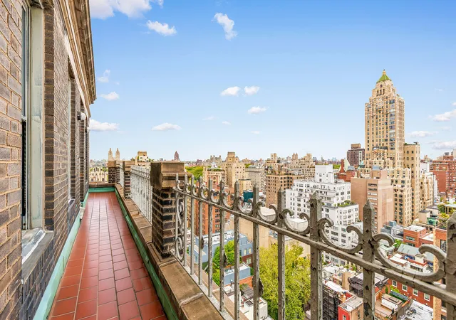 Listing Photo 3 - Condo for sale in building located at 784 Park Ave, New York City, NY 10021 - Unit #20C