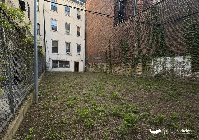 4th image of 241 E 123Rd St, New York City, NY 10035