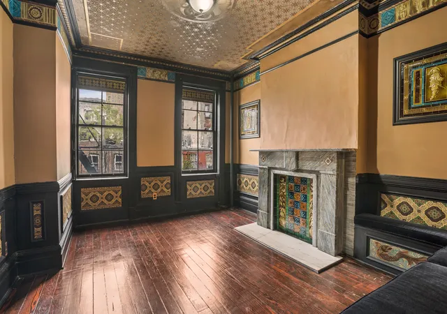 1st image of 138 W 10th St #3RW, New York City, NY 10014 | MLS# RLS20087985