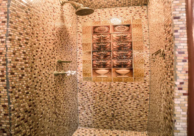 2nd image of 138 W 10Th St, New York City, NY 10014