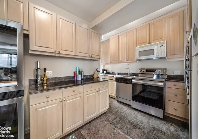 Photo 3 of Sale Pending at 227 E 57th Street #8CD, New York, NY 10022 | MLS# RLS20088024 | Listing updated on 2026-07-29