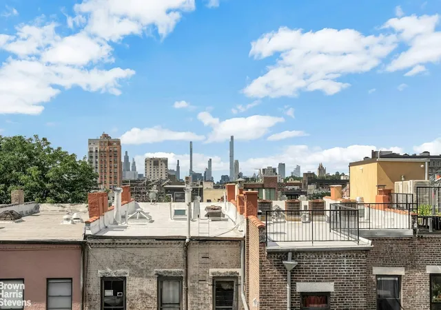 2nd image of 126 W 121st St, New York, NY 10027 | MLS# RLS20088056
